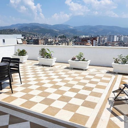 شقة Magnolia Luxury Penthouse بيرات المظهر الخارجي الصورة