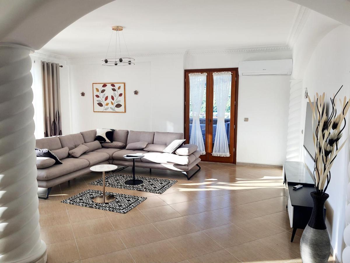 شقة Magnolia Luxury Penthouse بيرات المظهر الخارجي الصورة