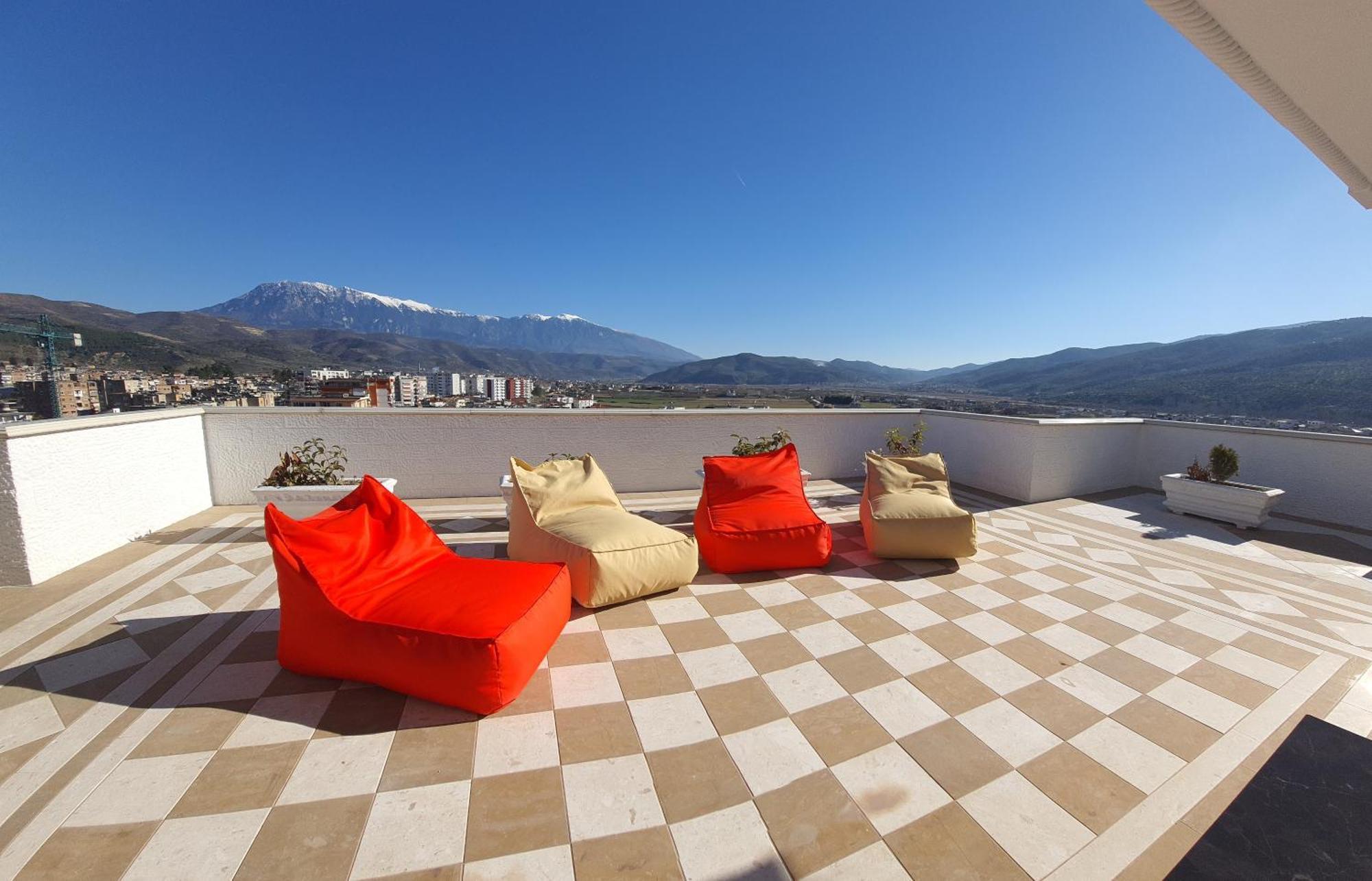 شقة Magnolia Luxury Penthouse بيرات المظهر الخارجي الصورة